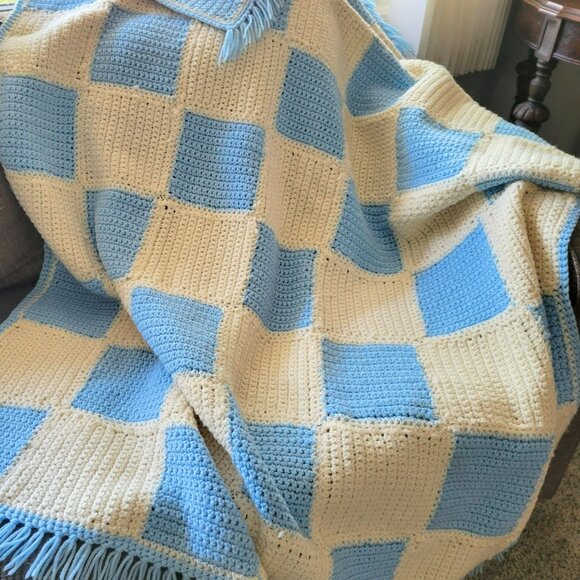 Vintage Crochet Blue & Cream Checkered Afghan Blanket With Fringe Edge, Handmade - Picture 1 of 10